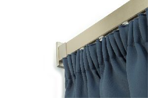 Oldalfali tartó alu-szatén